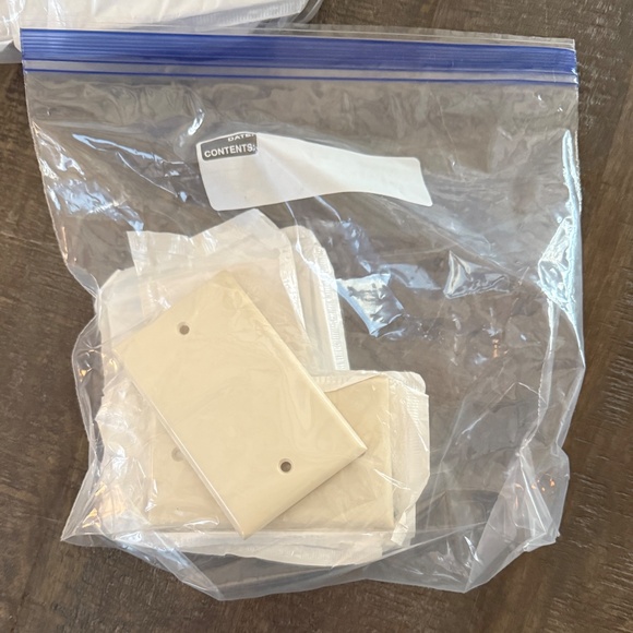 36 Piece Light Switch Cover Bundle Mixed Styles - Picture 10 of 10